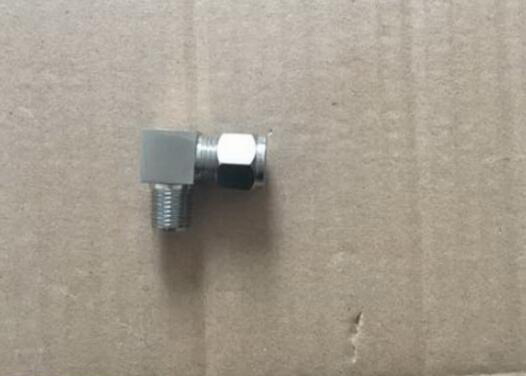 卡套式彎通接頭